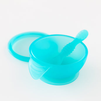 Bumkins Silicone First Feeding Set: Blue Jelly sits on a white background.