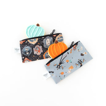 Bumkins Reusable Snack Bag, Small 2 Pack: Everyday Is Halloween holds pumpkin-shaped cookies on a white background.