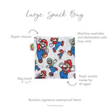 Infographic of Bumkins Large Snack Bag: Bumkins signature waterproof fabric, zipper closure, machine washable and dishwasher-safe.