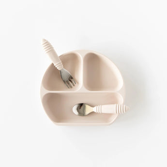 Bumkins Silicone Grip Dish: Sand with matching utensils inside on a white background.