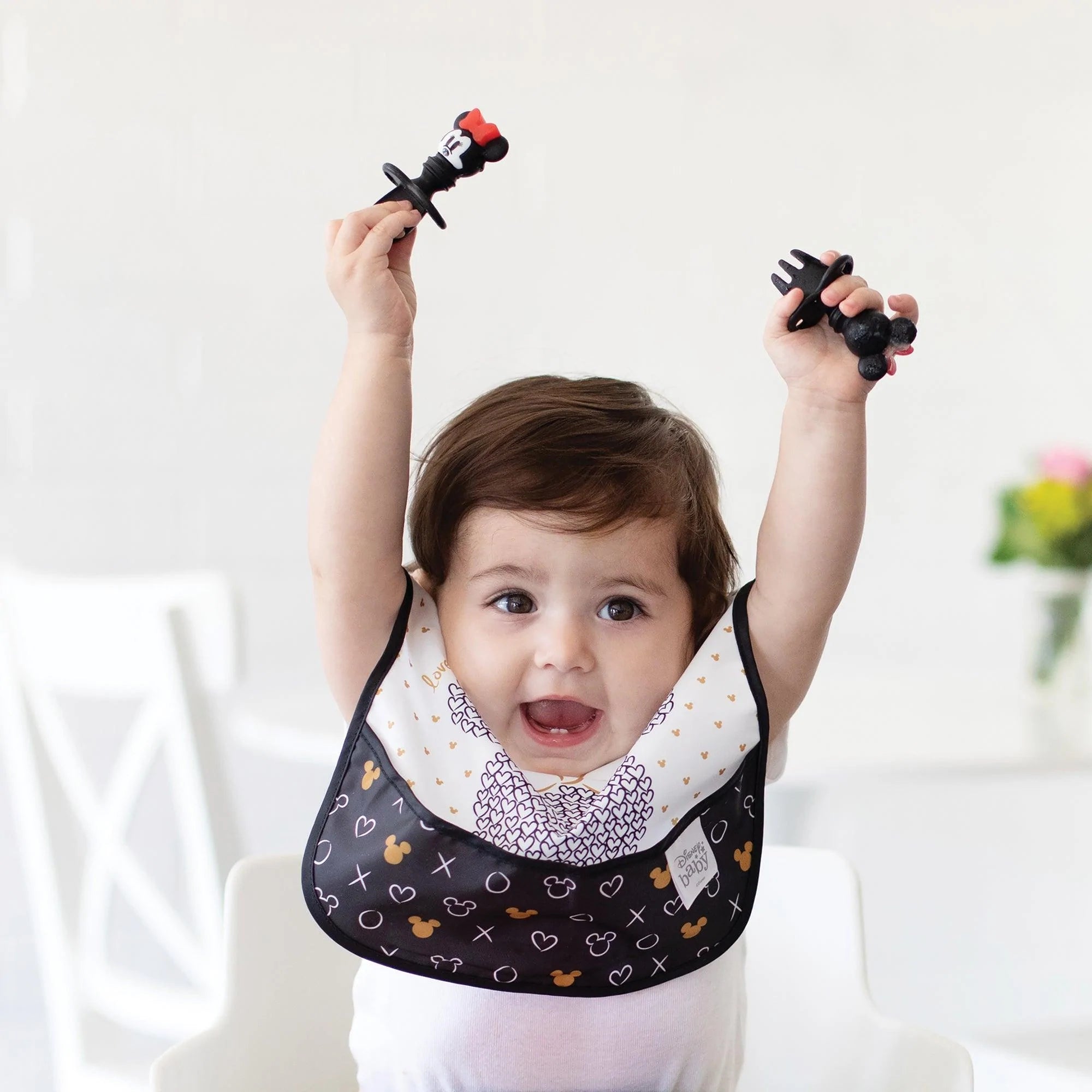 Disney Little Ones Gift Bundle: Minnie Mouse B&W - Bumkins