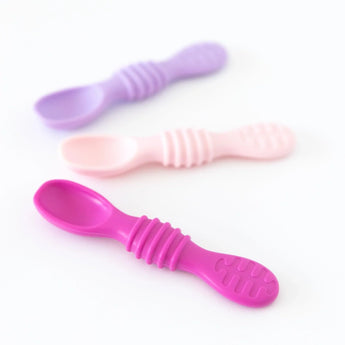 Bumkins Silicone Dipping Spoons 3 Pack: Lollipop is arranged on a white background.