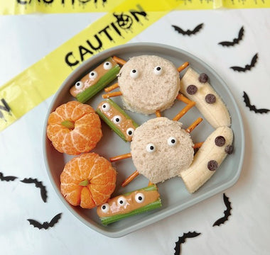 Spooky and Spirited Halloween Snack Plate 🎃🕷️👻