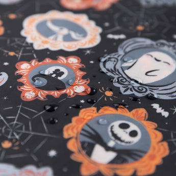 Close-up of water droplets on a Bumkins Reusable Snack Bag, Small 2 Pack: Everyday Is Halloween.