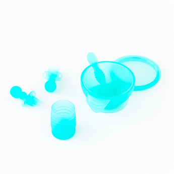 Bumkins First Foods Deluxe 6-Piece Mealtime Set: Blue Jelly rests on a white background.