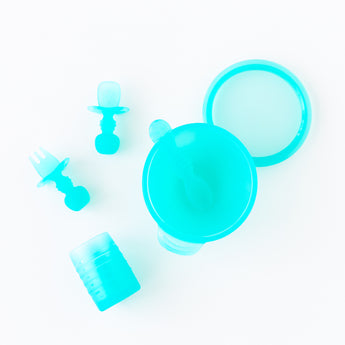 Bumkins First Foods Deluxe 6-Piece Mealtime Set: Blue Jelly is neatly arranged on a white background.
