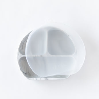 Bumkins Silicone Grip Dish with Lid (3 Section): Marble rests on a white background.