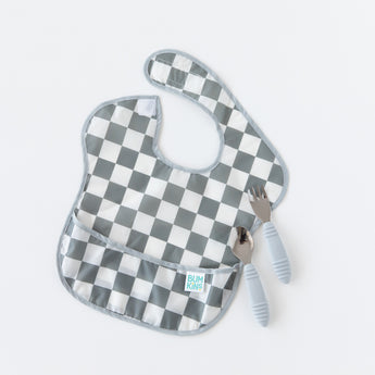 Bumkins checkered bib with Spoon + Fork: Gray, perfect for your little ones self-feeding journey.