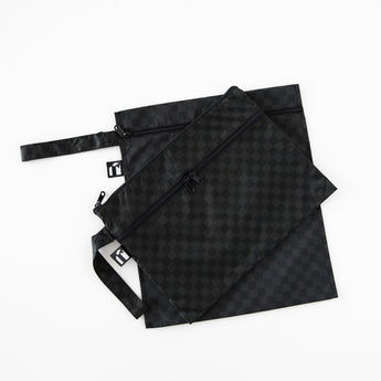 Roamio by Bumkins Wet Bag + Wet/Dry Clutch Set: Rich Black is arranged on a white background.