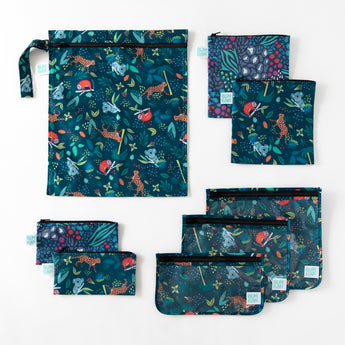 Bumkins Waterdichte wetbag, groot, herbruikbare opbergtas voor babyspullen, reizen, zwemkleding, wasbare luiers, zwembad, strand, handdoeken, met rits, voor op vakantie, XL, grijs, schaakpatroon Bumkins Waterdichte wetbag, groot, herbruikbare opbergtas voor babyspullen, reizen, zwemkleding, wasbare luiers, zwembad, strand, handdoeken, met rits, voor op vakantie, XL, grijs, schaakpatroon