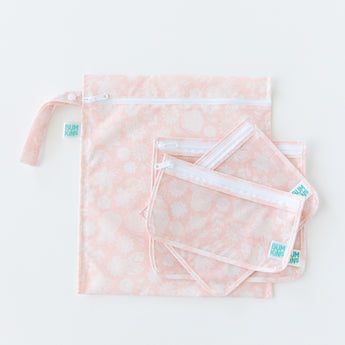 Bumkins The Chaos Coordinator Essential 4-Piece Set: Lace lays stacked on a white background.
