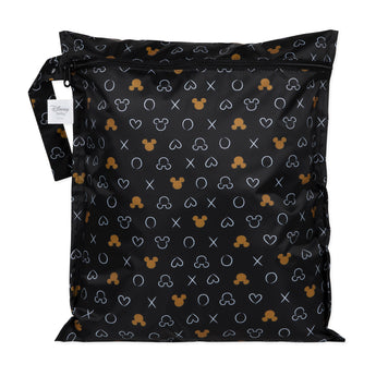 Bumkins Wet Bag: Minnie Mouse Icon Black + White is a black zippered waterproof pouch featuring Minnie Mouse silhouettes and white designs.