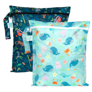 Bumkins Wet Bag 2 Pack: Ocean Life & Jungle features waterproof fabric, zippers, and heat-sealed seams in blue and turquoise.