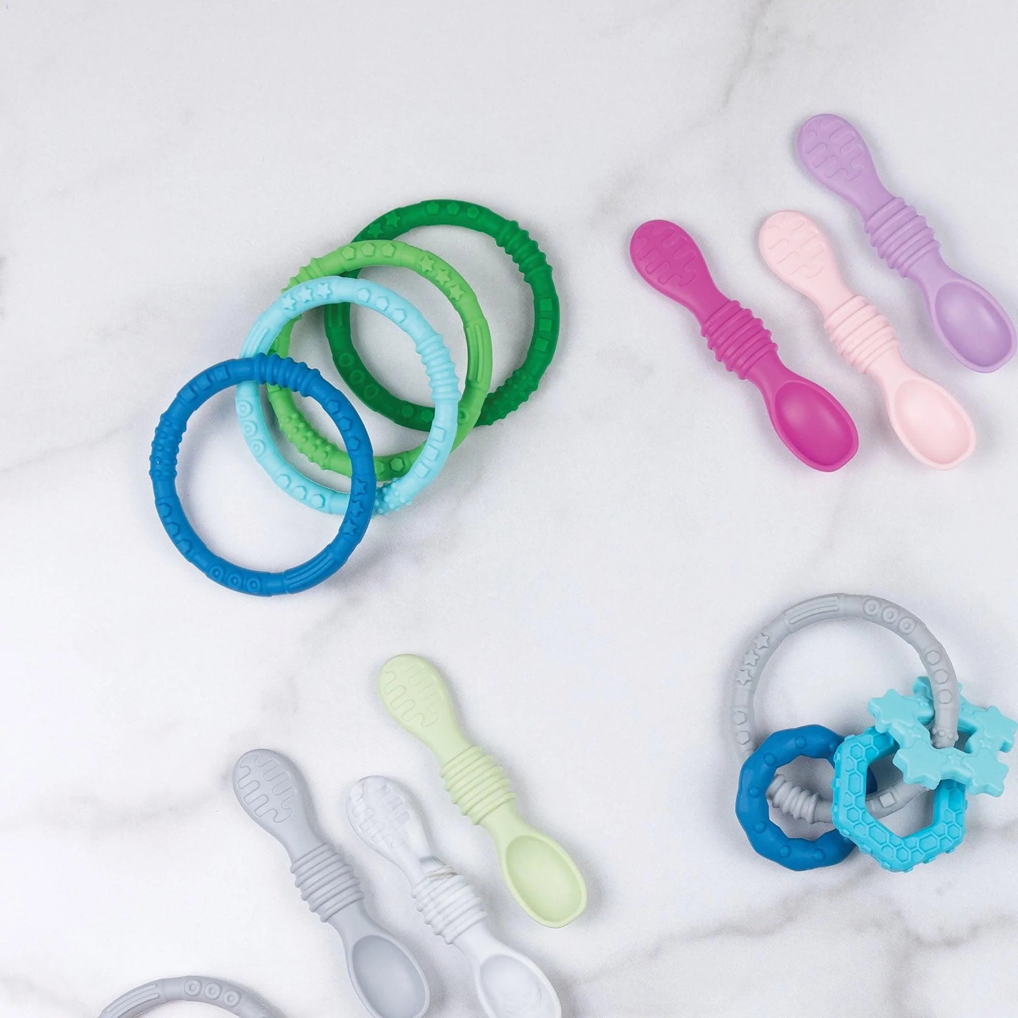 Plastic best sale teething rings
